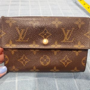 Authentic Louis Vuitton Wallet